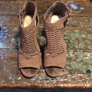 Vince Camuto Tan Heels